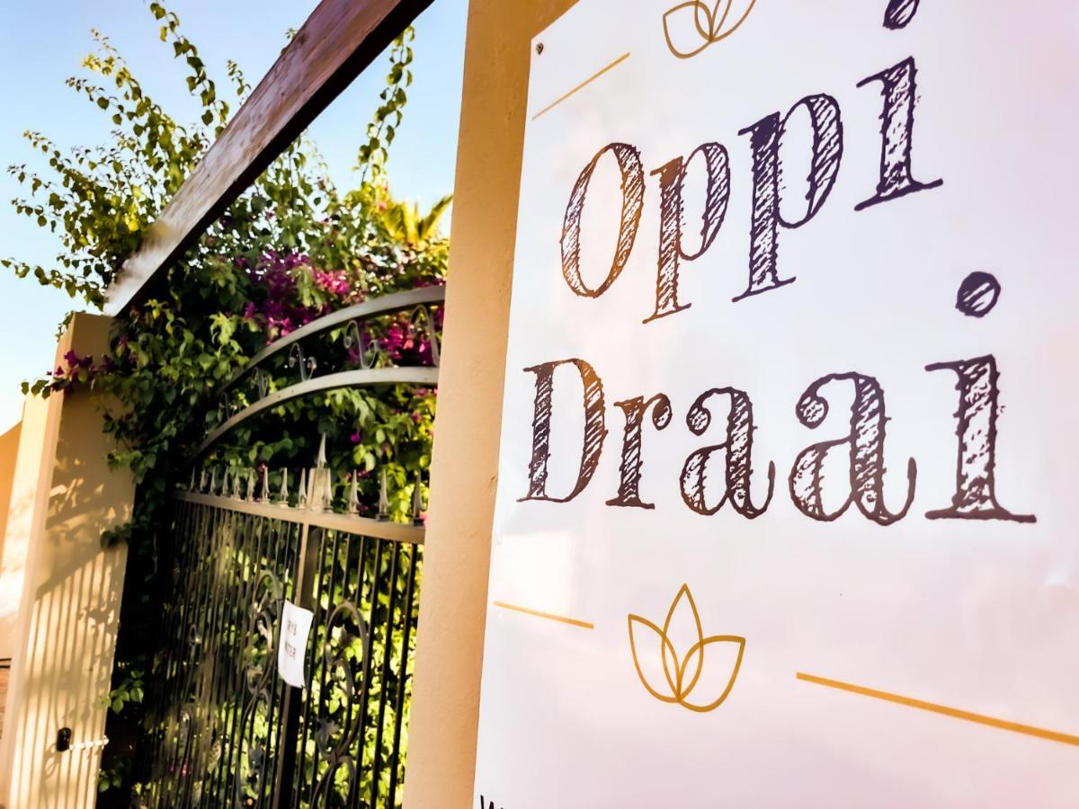 Oppi Draai Guesthouse Oudtshoorn Esterno foto
