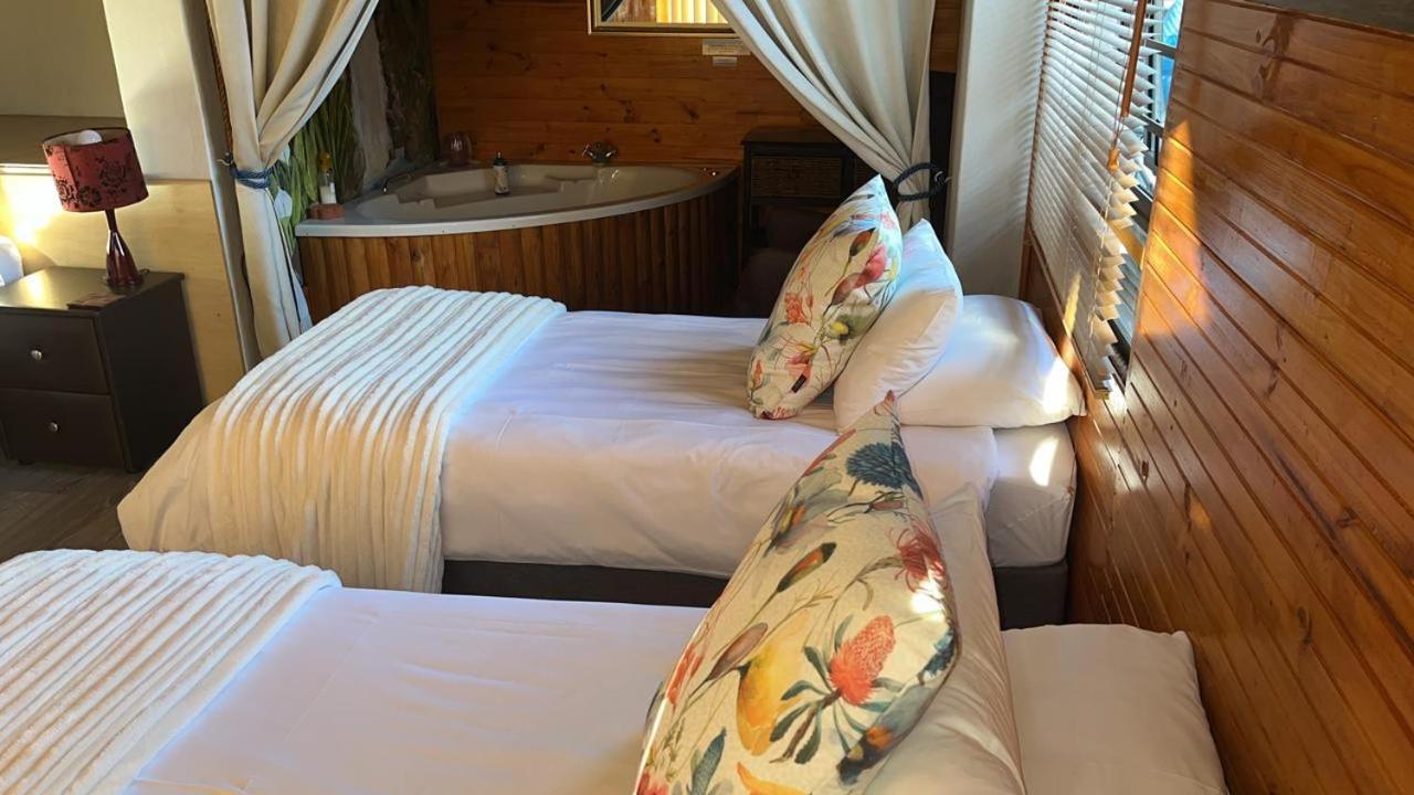 Oppi Draai Guesthouse Oudtshoorn Esterno foto